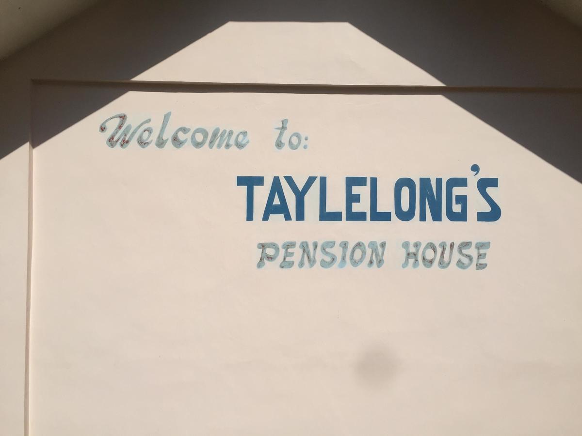 Tay Lelong'S Pension House Taytay  Buitenkant foto